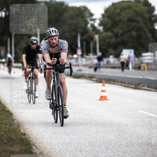 16.08.2026 - KN Förde Triathlon 2026 H.Heesch http://msf.ph/oto/9985573 16.08.2026 13:05:58 Radfahren 510, 517, 573 meine-sportfotos.de
