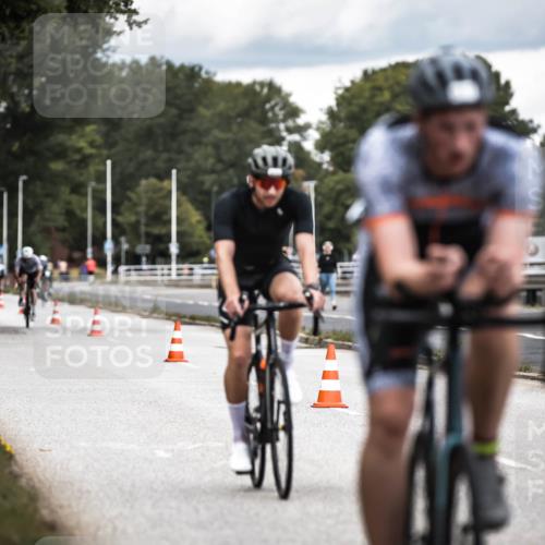 16.08.2026 - KN Förde Triathlon 2026 H.Heesch http://msf.ph/oto/9985578 16.08.2026 13:06:00 Radfahren 517, 573, 586 meine-sportfotos.de