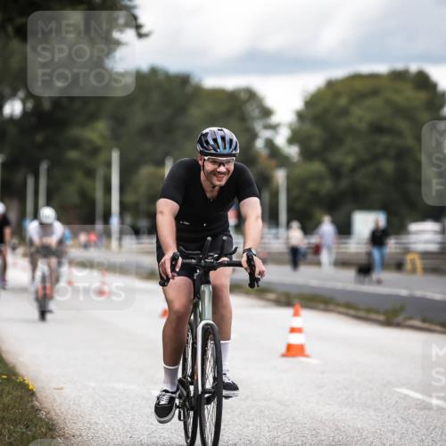 16.08.2026 - KN Förde Triathlon 2026 H.Heesch http://msf.ph/oto/9985622 16.08.2026 13:06:11 Radfahren 514, 535, 567, 585, 591, 715 meine-sportfotos.de