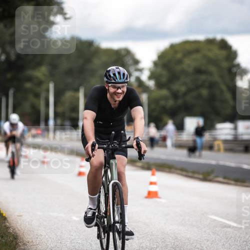 16.08.2026 - KN Förde Triathlon 2026 H.Heesch http://msf.ph/oto/9985624 16.08.2026 13:06:11 Radfahren 514, 535, 567, 585, 591, 715 meine-sportfotos.de