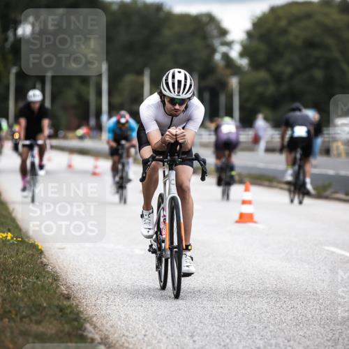 16.08.2026 - KN Förde Triathlon 2026 H.Heesch http://msf.ph/oto/9985633 16.08.2026 13:06:14 Radfahren 514, 539, 546, 585, 591 meine-sportfotos.de