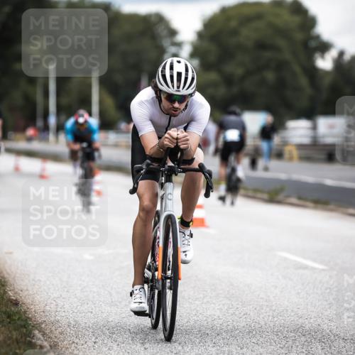 16.08.2026 - KN Förde Triathlon 2026 H.Heesch http://msf.ph/oto/9985639 16.08.2026 13:06:14 Radfahren 514, 539, 546, 585, 591 meine-sportfotos.de