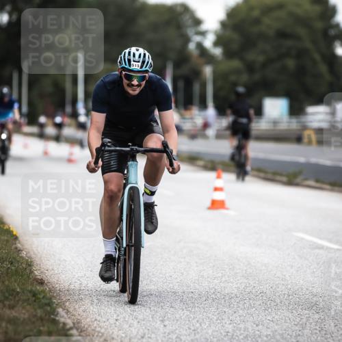 16.08.2026 - KN Förde Triathlon 2026 H.Heesch http://msf.ph/oto/9985676 16.08.2026 13:06:25 Radfahren 515, 527, 561, 580, 600, 709, 713, 714, 721, 725 meine-sportfotos.de