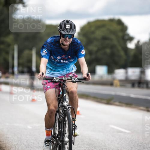 16.08.2026 - KN Förde Triathlon 2026 H.Heesch http://msf.ph/oto/9985695 16.08.2026 13:06:30 Radfahren 527, 545, 580, 725 meine-sportfotos.de