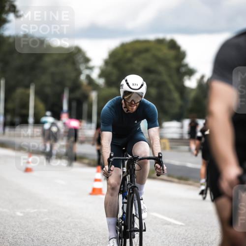16.08.2026 - KN Förde Triathlon 2026 H.Heesch http://msf.ph/oto/9985712 16.08.2026 13:06:36 Radfahren 534, 545, 571 meine-sportfotos.de