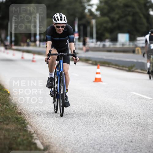 16.08.2026 - KN Förde Triathlon 2026 H.Heesch http://msf.ph/oto/9985759 16.08.2026 13:06:56 Radfahren 520, 525, 551, 583, 723 meine-sportfotos.de