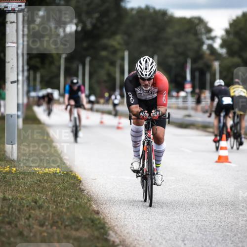 16.08.2026 - KN Förde Triathlon 2026 H.Heesch http://msf.ph/oto/9985776 16.08.2026 13:07:06 Radfahren 509, 543, 727 meine-sportfotos.de