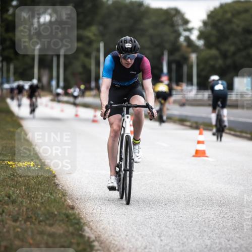 16.08.2026 - KN Förde Triathlon 2026 H.Heesch http://msf.ph/oto/9985800 16.08.2026 13:07:09 Radfahren 509, 543, 704, 727 meine-sportfotos.de