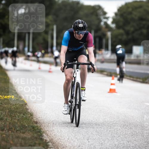 16.08.2026 - KN Förde Triathlon 2026 H.Heesch http://msf.ph/oto/9985803 16.08.2026 13:07:09 Radfahren 509, 543, 704, 727 meine-sportfotos.de