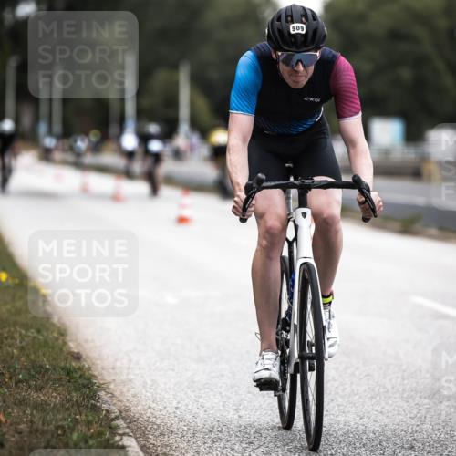 16.08.2026 - KN Förde Triathlon 2026 H.Heesch http://msf.ph/oto/9985812 16.08.2026 13:07:10 Radfahren 507, 509, 543, 704, 727 meine-sportfotos.de