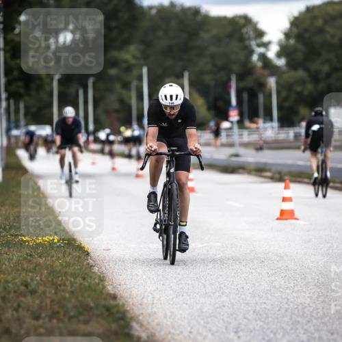 16.08.2026 - KN Förde Triathlon 2026 H.Heesch http://msf.ph/oto/9985813 16.08.2026 13:07:15 Radfahren 507, 704, 724, 740 meine-sportfotos.de