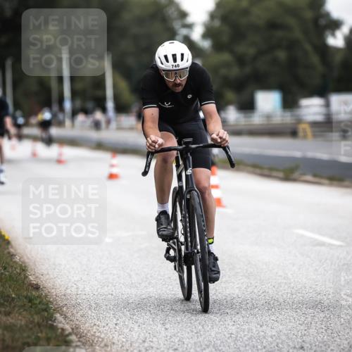 16.08.2026 - KN Förde Triathlon 2026 H.Heesch http://msf.ph/oto/9985827 16.08.2026 13:07:16 Radfahren 507, 704, 724, 740 meine-sportfotos.de