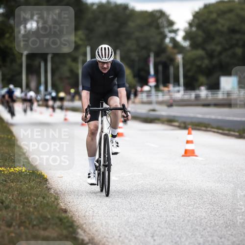 16.08.2026 - KN Förde Triathlon 2026 H.Heesch http://msf.ph/oto/9985840 16.08.2026 13:07:18 Radfahren 507, 724, 740 meine-sportfotos.de