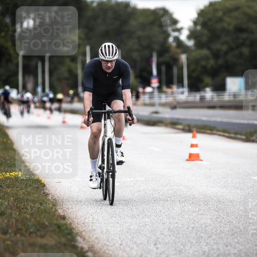 16.08.2026 - KN Förde Triathlon 2026 H.Heesch http://msf.ph/oto/9985841 16.08.2026 13:07:18 Radfahren 507, 724, 740 meine-sportfotos.de
