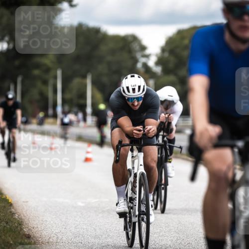 16.08.2026 - KN Förde Triathlon 2026 H.Heesch http://msf.ph/oto/9985867 16.08.2026 13:07:28 Radfahren 196, 511, 540, 552, 605, 611, 718, 735 meine-sportfotos.de