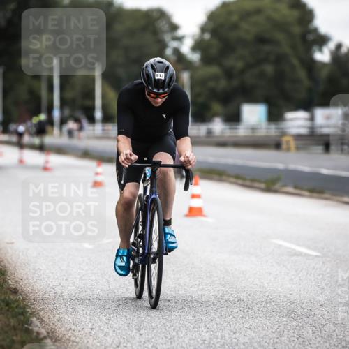 16.08.2026 - KN Förde Triathlon 2026 H.Heesch http://msf.ph/oto/9985891 16.08.2026 13:07:34 Radfahren 196, 513, 592, 711 meine-sportfotos.de