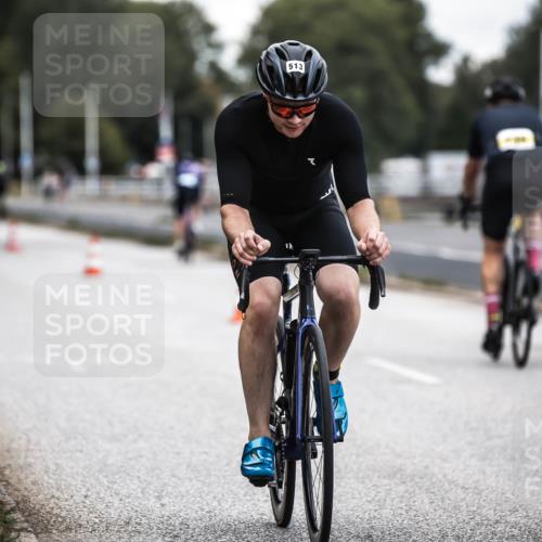 16.08.2026 - KN Förde Triathlon 2026 H.Heesch http://msf.ph/oto/9985899 16.08.2026 13:07:34 Radfahren 196, 513, 592, 711 meine-sportfotos.de