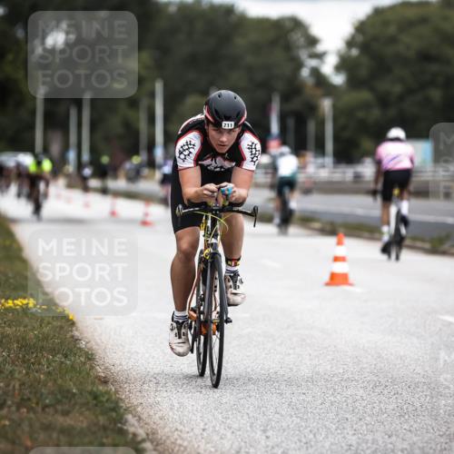 16.08.2026 - KN Förde Triathlon 2026 H.Heesch http://msf.ph/oto/9985904 16.08.2026 13:07:38 Radfahren 592, 711 meine-sportfotos.de