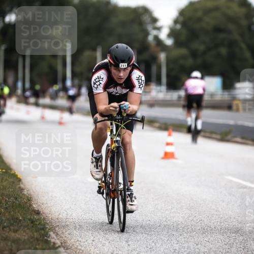 16.08.2026 - KN Förde Triathlon 2026 H.Heesch http://msf.ph/oto/9985908 16.08.2026 13:07:38 Radfahren 592, 711 meine-sportfotos.de