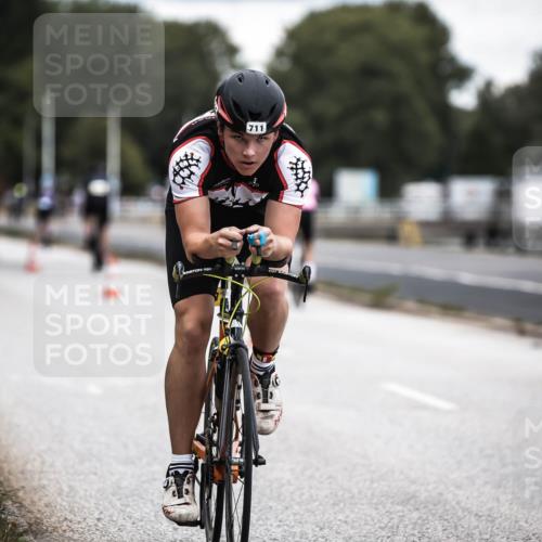 16.08.2026 - KN Förde Triathlon 2026 H.Heesch http://msf.ph/oto/9985915 16.08.2026 13:07:39 Radfahren 524, 592, 711 meine-sportfotos.de