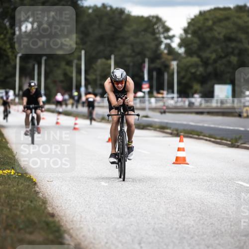 16.08.2026 - KN Förde Triathlon 2026 H.Heesch http://msf.ph/oto/9985955 16.08.2026 13:07:51 Radfahren 521, 530, 562, 594, 603, 743 meine-sportfotos.de