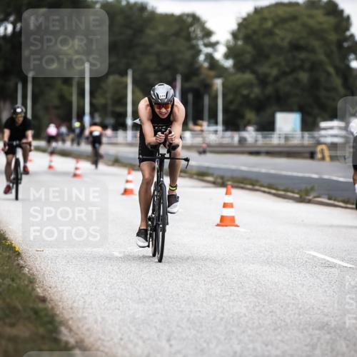 16.08.2026 - KN Förde Triathlon 2026 H.Heesch http://msf.ph/oto/9985959 16.08.2026 13:07:51 Radfahren 521, 530, 562, 594, 603, 743 meine-sportfotos.de