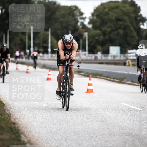 16.08.2026 - KN Förde Triathlon 2026 H.Heesch http://msf.ph/oto/9985961 16.08.2026 13:07:51 Radfahren 521, 530, 562, 594, 603, 743 meine-sportfotos.de