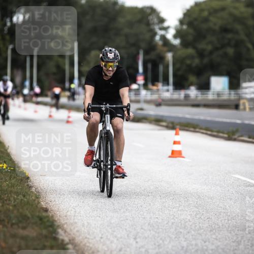 16.08.2026 - KN Förde Triathlon 2026 H.Heesch http://msf.ph/oto/9985981 16.08.2026 13:07:54 Radfahren 562, 594, 603 meine-sportfotos.de