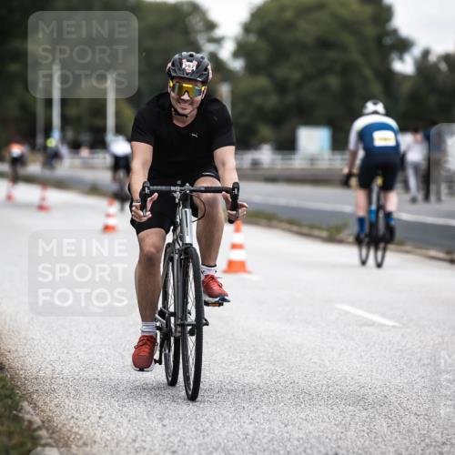 16.08.2026 - KN Förde Triathlon 2026 H.Heesch http://msf.ph/oto/9985993 16.08.2026 13:07:55 Radfahren 562, 594, 603, 738 meine-sportfotos.de