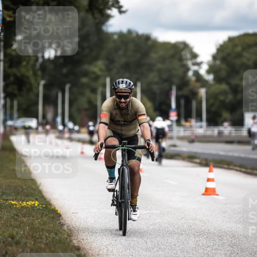 16.08.2026 - KN Förde Triathlon 2026 H.Heesch http://msf.ph/oto/9986040 16.08.2026 13:08:09 Radfahren 565, 579, 710, 732 meine-sportfotos.de