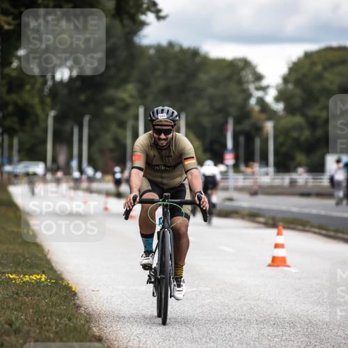 16.08.2026 - KN Förde Triathlon 2026 H.Heesch http://msf.ph/oto/9986041 16.08.2026 13:08:09 Radfahren 565, 579, 710, 732 meine-sportfotos.de