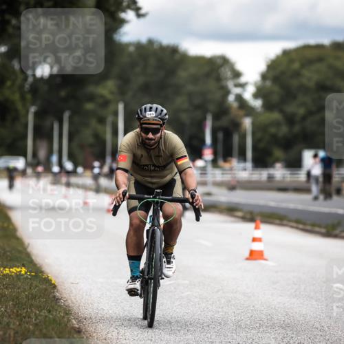 16.08.2026 - KN Förde Triathlon 2026 H.Heesch http://msf.ph/oto/9986044 16.08.2026 13:08:09 Radfahren 565, 579, 710, 732 meine-sportfotos.de