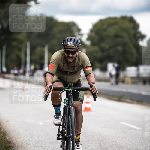 16.08.2026 - KN Förde Triathlon 2026 H.Heesch http://msf.ph/oto/9986055 16.08.2026 13:08:10 Radfahren 565, 710, 732 meine-sportfotos.de