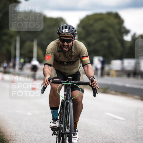 16.08.2026 - KN Förde Triathlon 2026 H.Heesch http://msf.ph/oto/9986058 16.08.2026 13:08:10 Radfahren 565, 710, 732 meine-sportfotos.de