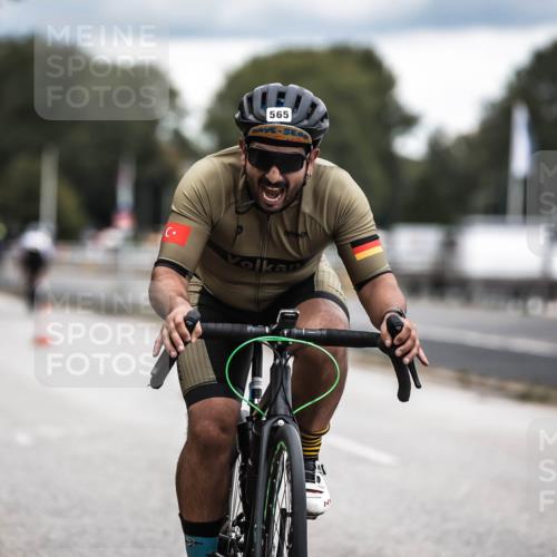 16.08.2026 - KN Förde Triathlon 2026 H.Heesch http://msf.ph/oto/9986063 16.08.2026 13:08:10 Radfahren 565, 710, 732 meine-sportfotos.de