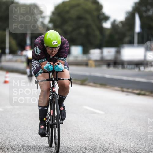 16.08.2026 - KN Förde Triathlon 2026 H.Heesch http://msf.ph/oto/9986081 16.08.2026 13:08:21 Radfahren 541, 572, 584, 590, 602, 607, 612, 722, 745 meine-sportfotos.de