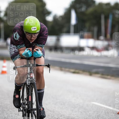 16.08.2026 - KN Förde Triathlon 2026 H.Heesch http://msf.ph/oto/9986087 16.08.2026 13:08:22 Radfahren 541, 584, 590, 602, 607, 612, 722, 745 meine-sportfotos.de