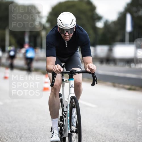 16.08.2026 - KN Förde Triathlon 2026 H.Heesch http://msf.ph/oto/9986098 16.08.2026 13:08:38 Radfahren 576, 715 meine-sportfotos.de