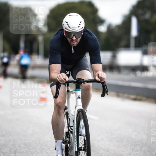 16.08.2026 - KN Förde Triathlon 2026 H.Heesch http://msf.ph/oto/9986099 16.08.2026 13:08:38 Radfahren 576, 715 meine-sportfotos.de