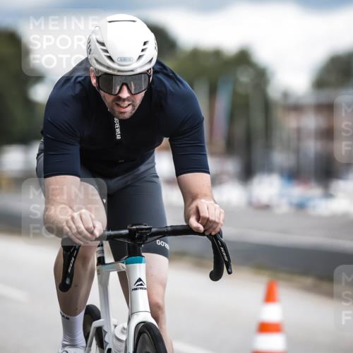 16.08.2026 - KN Förde Triathlon 2026 H.Heesch http://msf.ph/oto/9986106 16.08.2026 13:08:38 Radfahren 576, 715 meine-sportfotos.de