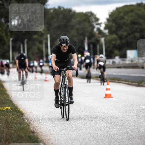 16.08.2026 - KN Förde Triathlon 2026 H.Heesch http://msf.ph/oto/9986111 16.08.2026 13:08:44 Radfahren 527, 576, 586, 598 meine-sportfotos.de