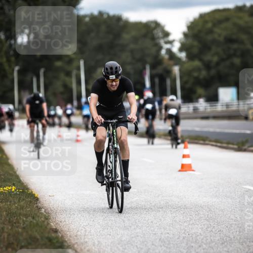 16.08.2026 - KN Förde Triathlon 2026 H.Heesch http://msf.ph/oto/9986112 16.08.2026 13:08:44 Radfahren 527, 576, 586, 598 meine-sportfotos.de