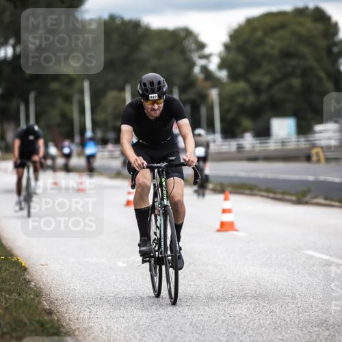 16.08.2026 - KN Förde Triathlon 2026 H.Heesch http://msf.ph/oto/9986117 16.08.2026 13:08:44 Radfahren 527, 576, 586, 598 meine-sportfotos.de