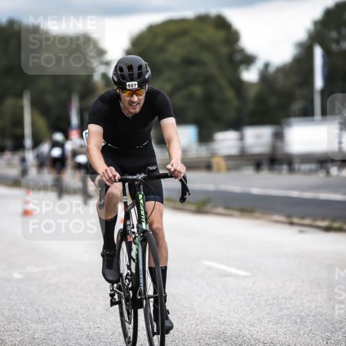 16.08.2026 - KN Förde Triathlon 2026 H.Heesch http://msf.ph/oto/9986126 16.08.2026 13:08:44 Radfahren 527, 576, 586, 598 meine-sportfotos.de