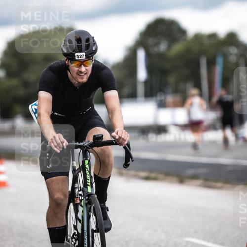 16.08.2026 - KN Förde Triathlon 2026 H.Heesch http://msf.ph/oto/9986129 16.08.2026 13:08:45 Radfahren 527, 586, 598 meine-sportfotos.de