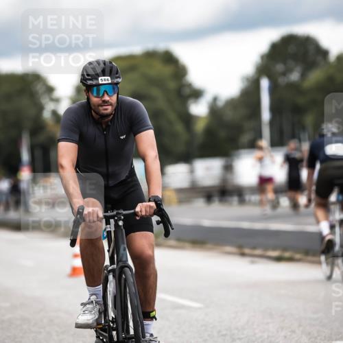 16.08.2026 - KN Förde Triathlon 2026 H.Heesch http://msf.ph/oto/9986135 16.08.2026 13:08:48 Radfahren 527, 581, 586, 598, 716 meine-sportfotos.de