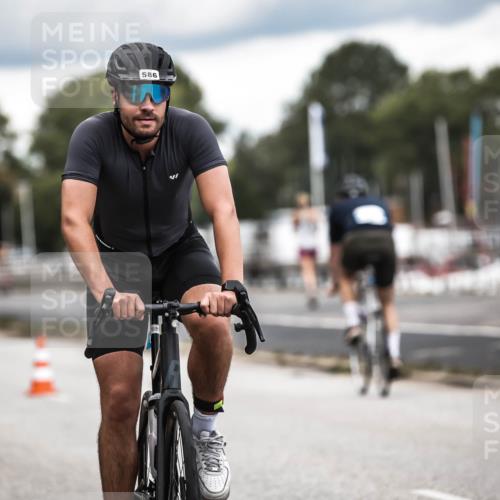 16.08.2026 - KN Förde Triathlon 2026 H.Heesch http://msf.ph/oto/9986140 16.08.2026 13:08:48 Radfahren 527, 581, 586, 598, 716 meine-sportfotos.de
