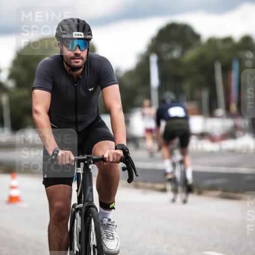 16.08.2026 - KN Förde Triathlon 2026 H.Heesch http://msf.ph/oto/9986141 16.08.2026 13:08:48 Radfahren 527, 581, 586, 598, 716 meine-sportfotos.de