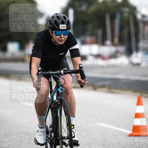 16.08.2026 - KN Förde Triathlon 2026 H.Heesch http://msf.ph/oto/9986154 16.08.2026 13:08:54 Radfahren 581, 600, 713, 714, 716, 725 meine-sportfotos.de