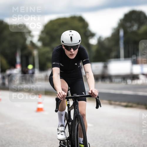 16.08.2026 - KN Förde Triathlon 2026 H.Heesch http://msf.ph/oto/9986172 16.08.2026 13:08:57 Radfahren 591, 600, 713, 714, 725 meine-sportfotos.de